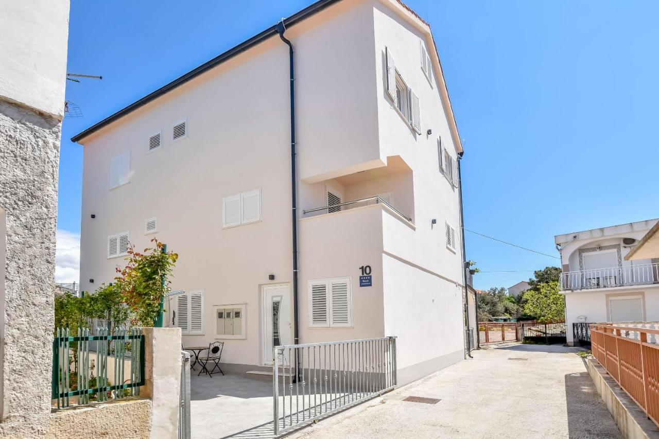 Apartments Jelena Рогозница Екстериор снимка